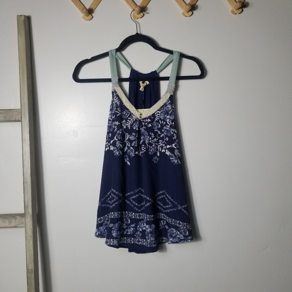 NWT REWIND WOMEN'S TANK SIZE MEDIUM